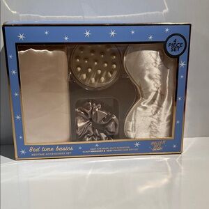 Holler & Glow Bedtime Basics 4pc Gift Set Eye Mask Pillowcase Scrunchie NWT